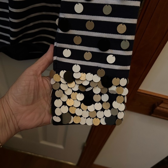 Crown and Ivy EUC PXL BLUE AND WHITE STRIPED TOP WITH DISCS - Picture 3 of 3